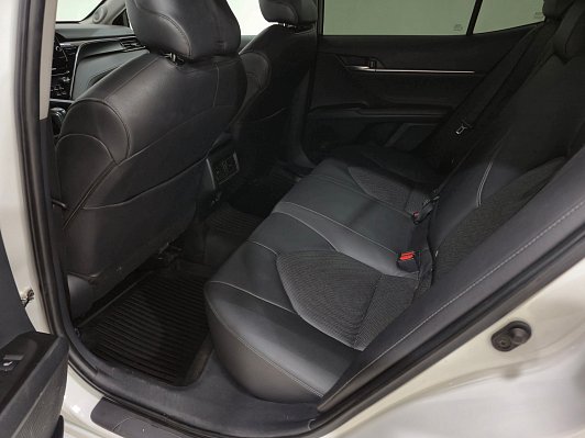 Toyota Camry GR Sport, 2021 года, пробег 51409 км