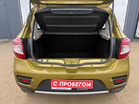 Renault Sandero Privilege, 2017 года, пробег 99403 км