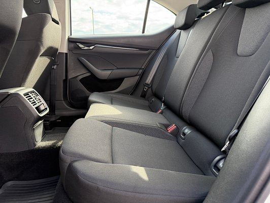 Skoda Octavia, 2021 года, пробег 112100 км