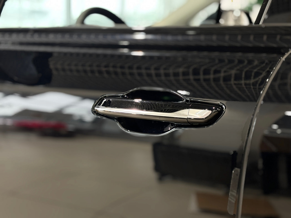 Hongqi HS3 Делюкс (Deluxe), черный