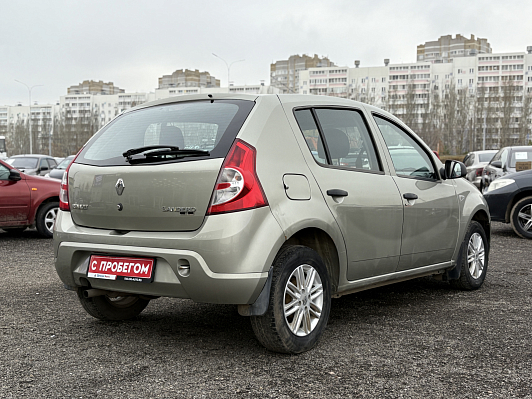 Renault Sandero Специальная серия, 2014 года, пробег 214000 км