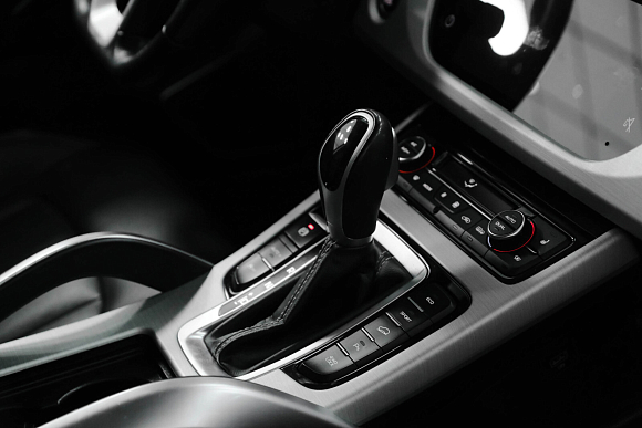 Geely Atlas Luxury, 2020 года, пробег 143663 км