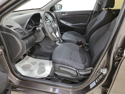 Hyundai Solaris Active, 2016 года, пробег 168079 км