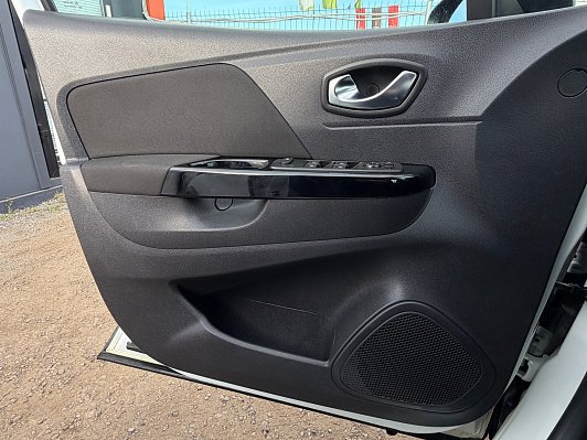 Renault Kaptur Drive, 2021 года, пробег 56400 км