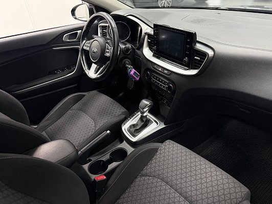 Kia Ceed Luxe, 2020 года, пробег 83000 км