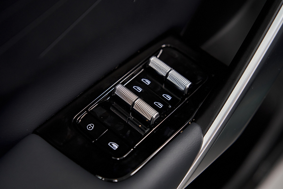 Geely Atlas Flagship, зеленый