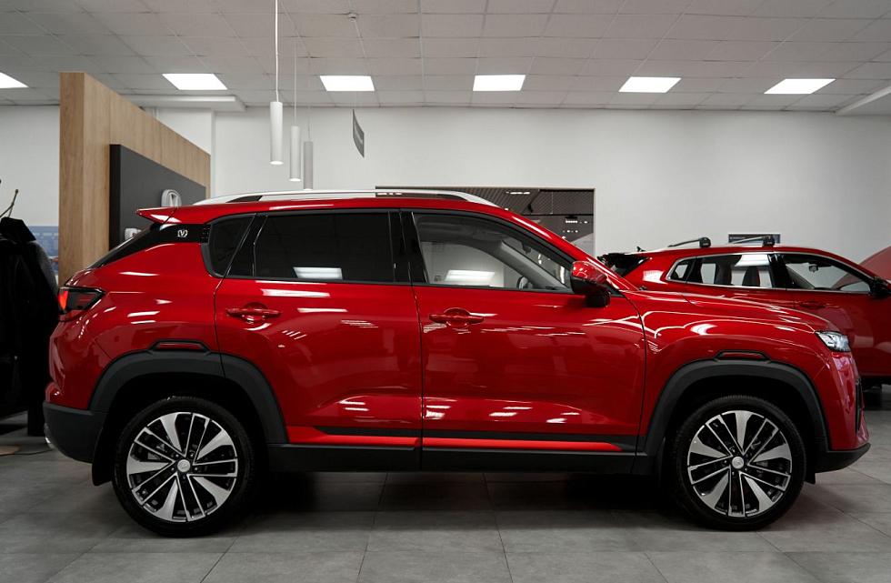 Changan CS35 Plus Tech, красный