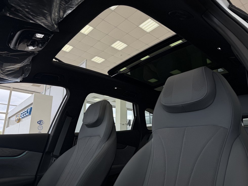 Geely Galaxy M7 Starship, белый