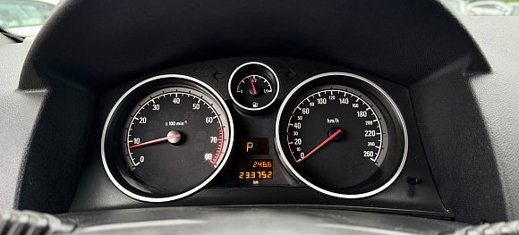 Opel Astra, 2014 года, пробег 233467 км