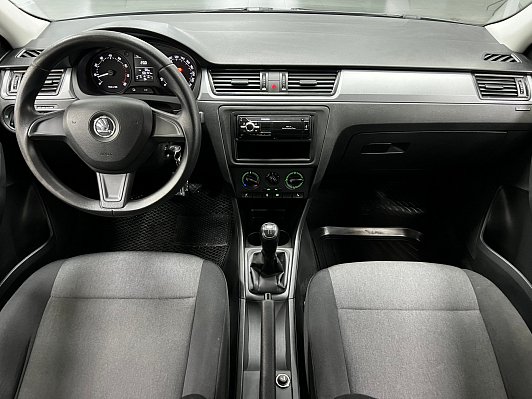 Skoda Rapid, 2015 года, пробег 100500 км