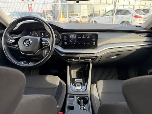 Skoda Octavia, 2021 года, пробег 112100 км