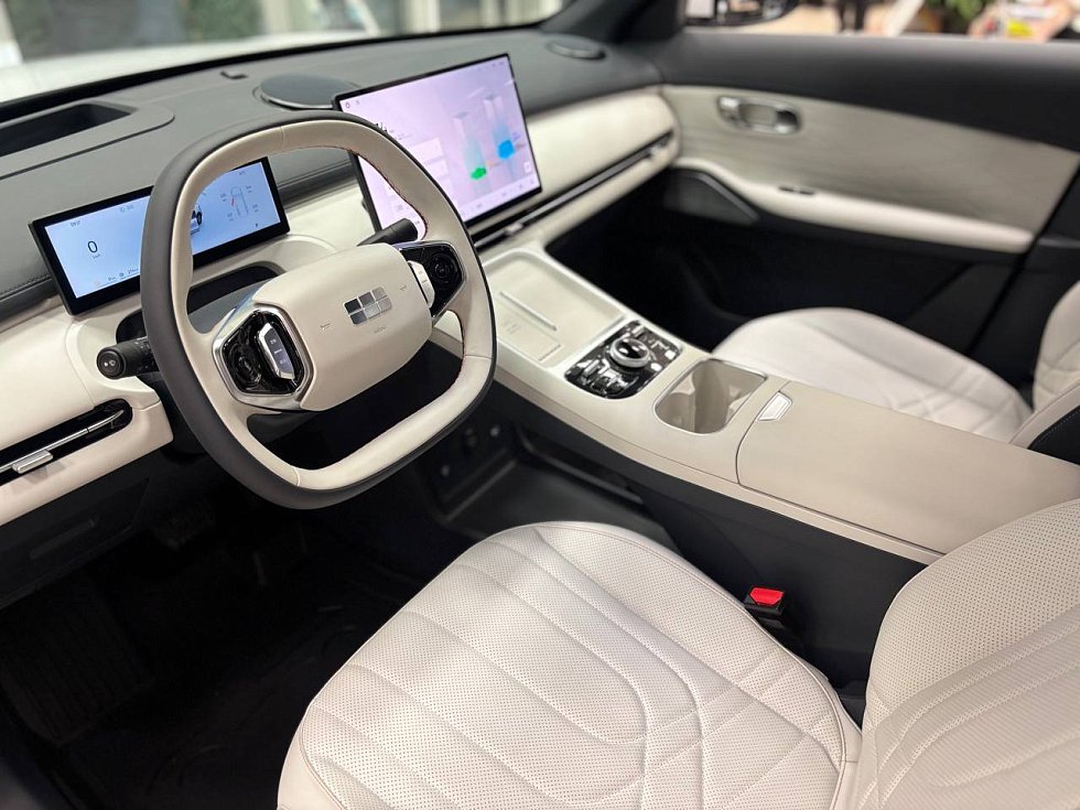 Geely Galaxy Starship 7 Sailing, белый