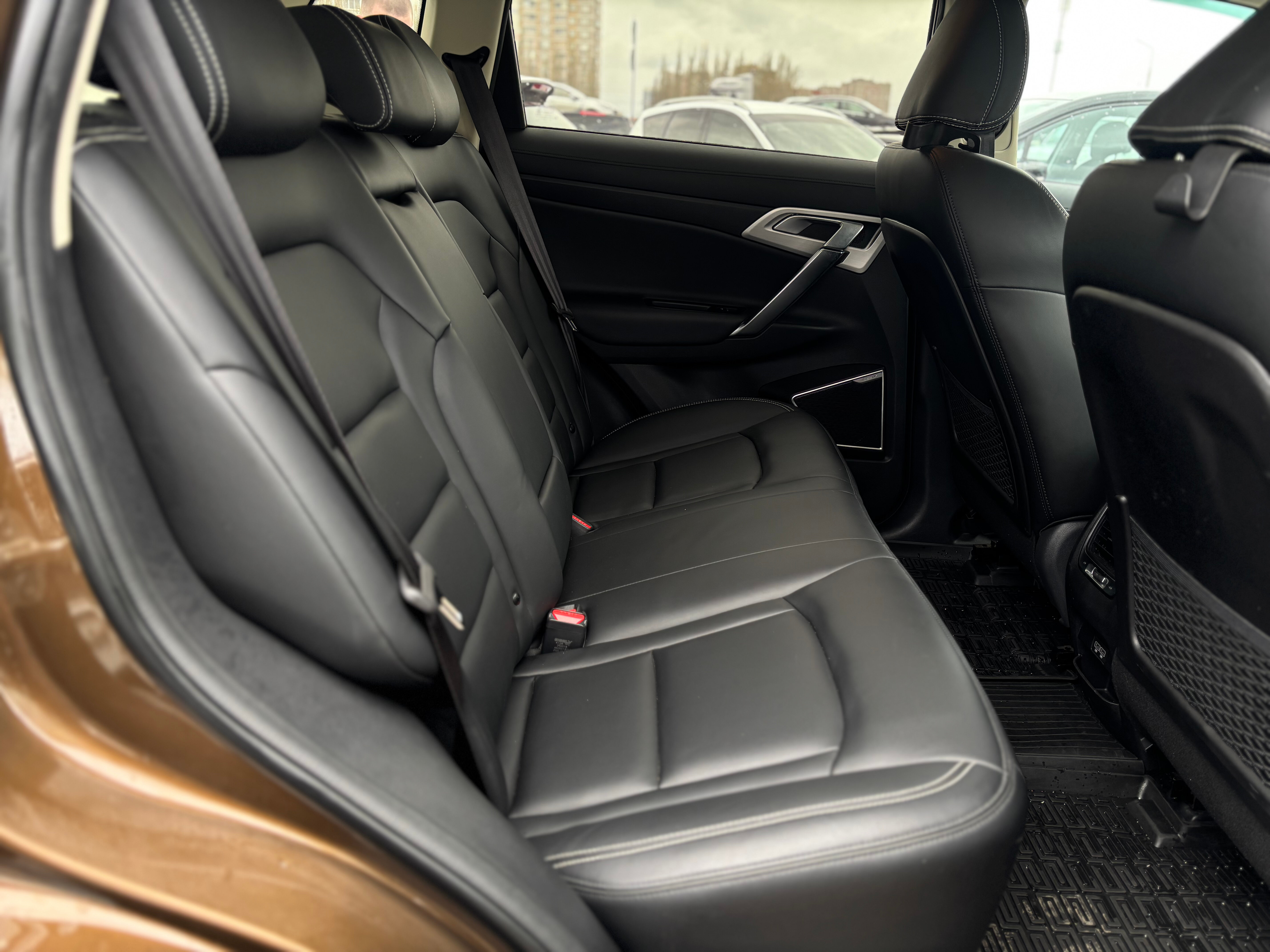 Geely Atlas Luxury, 2021 года, пробег 71600 км