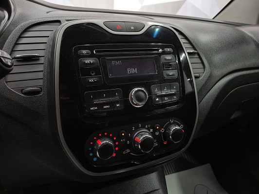 Renault Kaptur Drive, 2017 года, пробег 74741 км