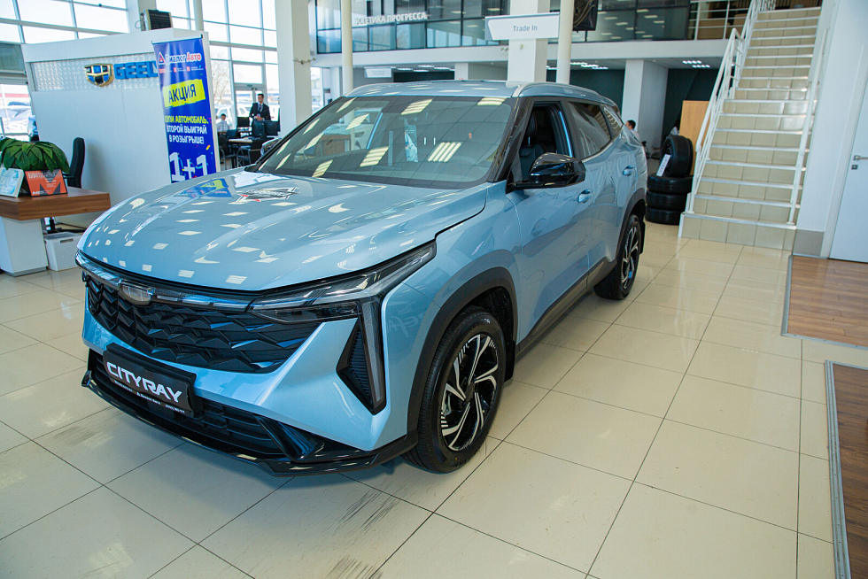 Geely Cityray Luxury, голубой