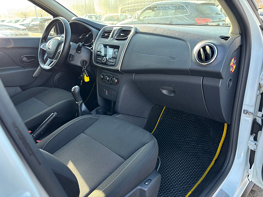 Renault Sandero Stepway Drive, 2019 года, пробег 112500 км