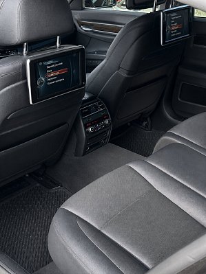BMW 7 серии, 2013 года, пробег 126042 км