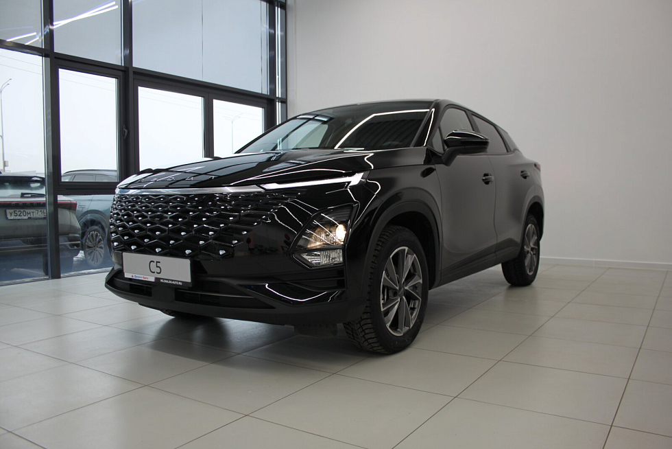 Omoda C5 Драйв, черный