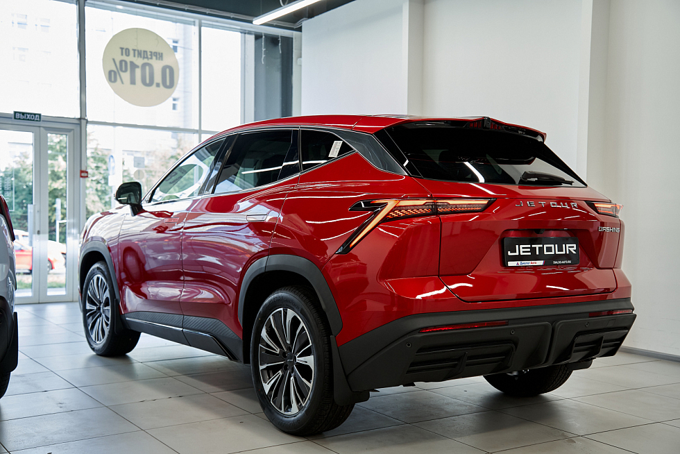 Jetour Dashing Luxury, красный