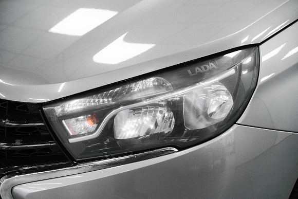 Lada (ВАЗ) Vesta Luxe Multimedia (2019-2021), 2018 года, пробег 144454 км