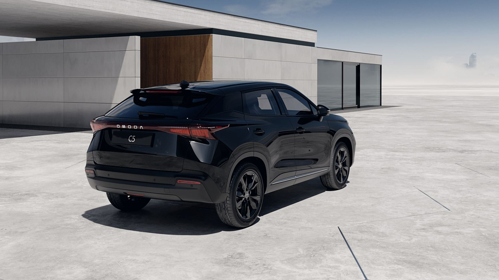 Omoda C5 , черный