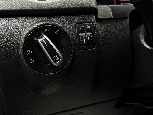 Volkswagen Tiguan, 2011 года, пробег 214285 км