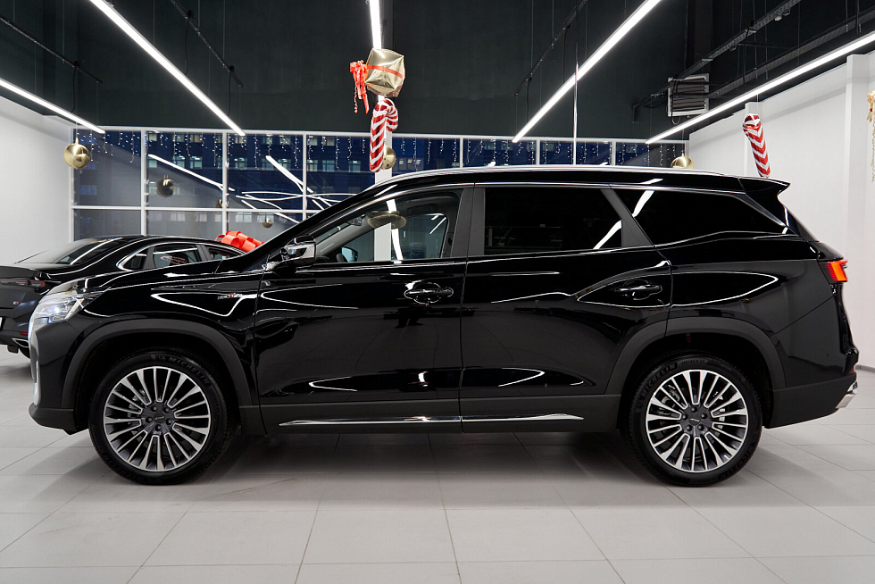Jetour X90+ Премиум 7 мест, черный
