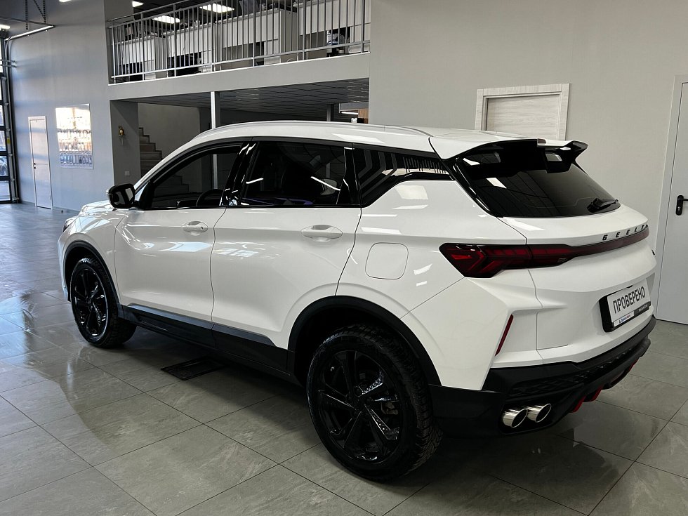Geely Coolray Luxury, белый
