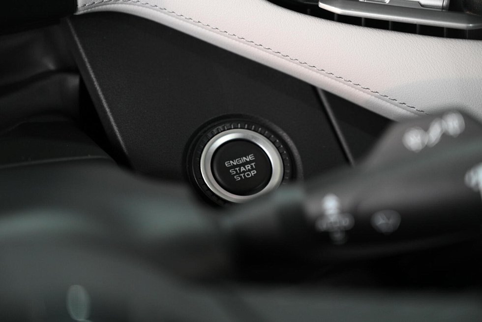Geely Atlas Спорт, голубой