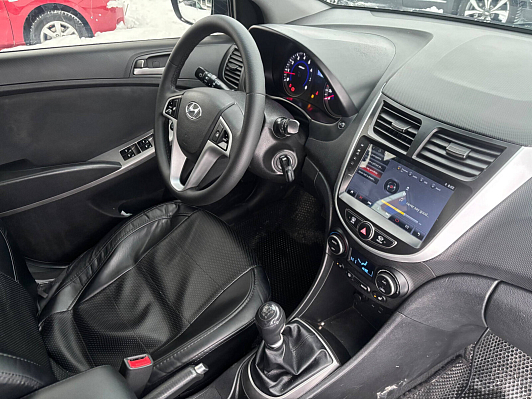 Hyundai Solaris, 2015 года, пробег 155501 км