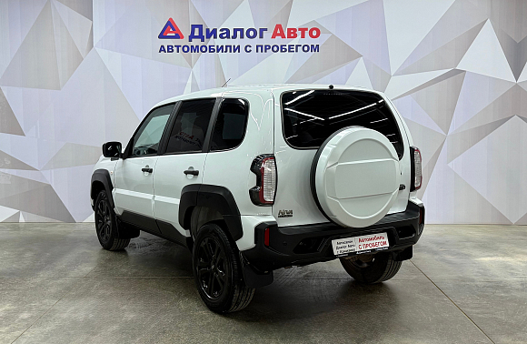 Lada (ВАЗ) Niva Travel BLACK'24, 2024 года, пробег 17480 км