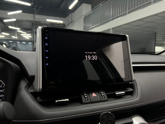 Toyota RAV4 Комфорт, 2020 года, пробег 29227 км