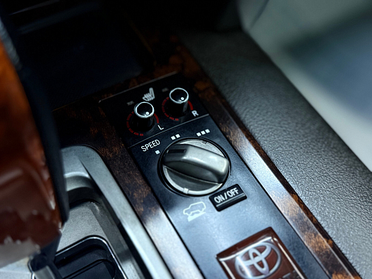 Toyota Land Cruiser, 2011 года, пробег 366802 км