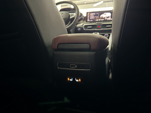 Geely Coolray Flagship, 2021 года, пробег 31000 км