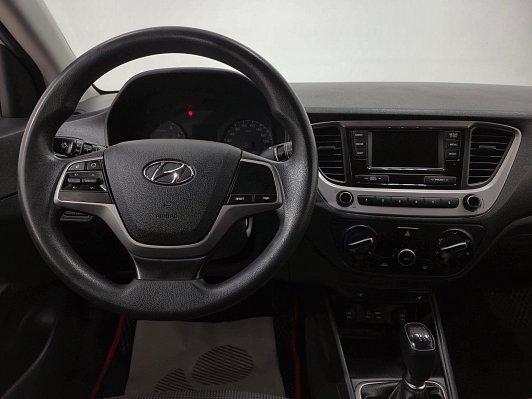 Hyundai Solaris Super Series II + 5” Audio, 2018 года, пробег 153379 км