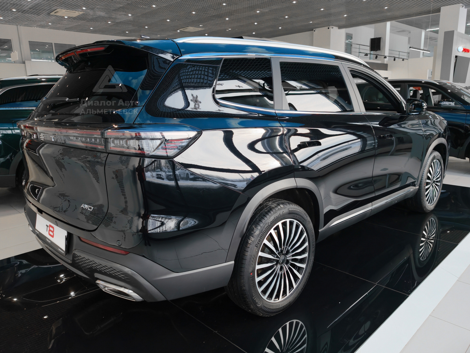 Tenet T8 Ультра 4WD, черный