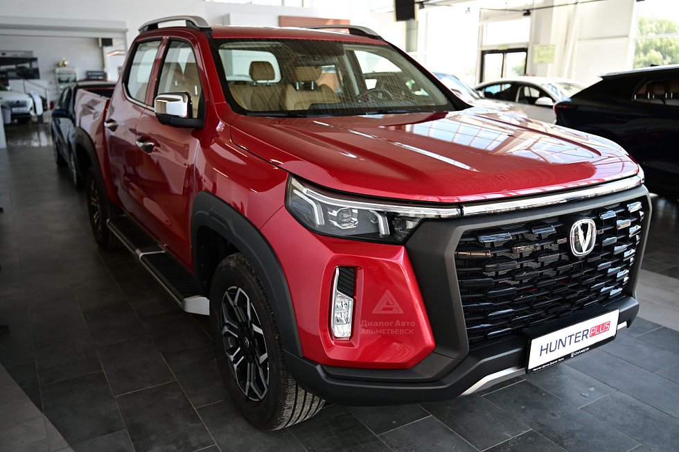 Changan Hunter Plus Люкс, красный