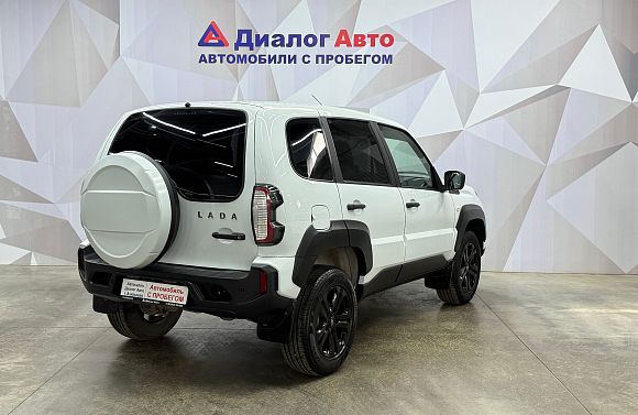 Lada (ВАЗ) Niva Travel BLACK'24, 2024 года, пробег 17480 км