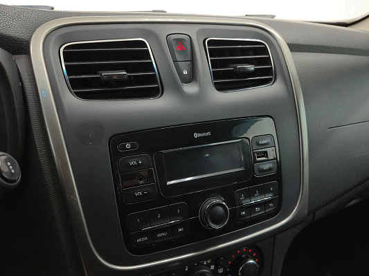 Renault Logan Life, 2018 года, пробег 113946 км