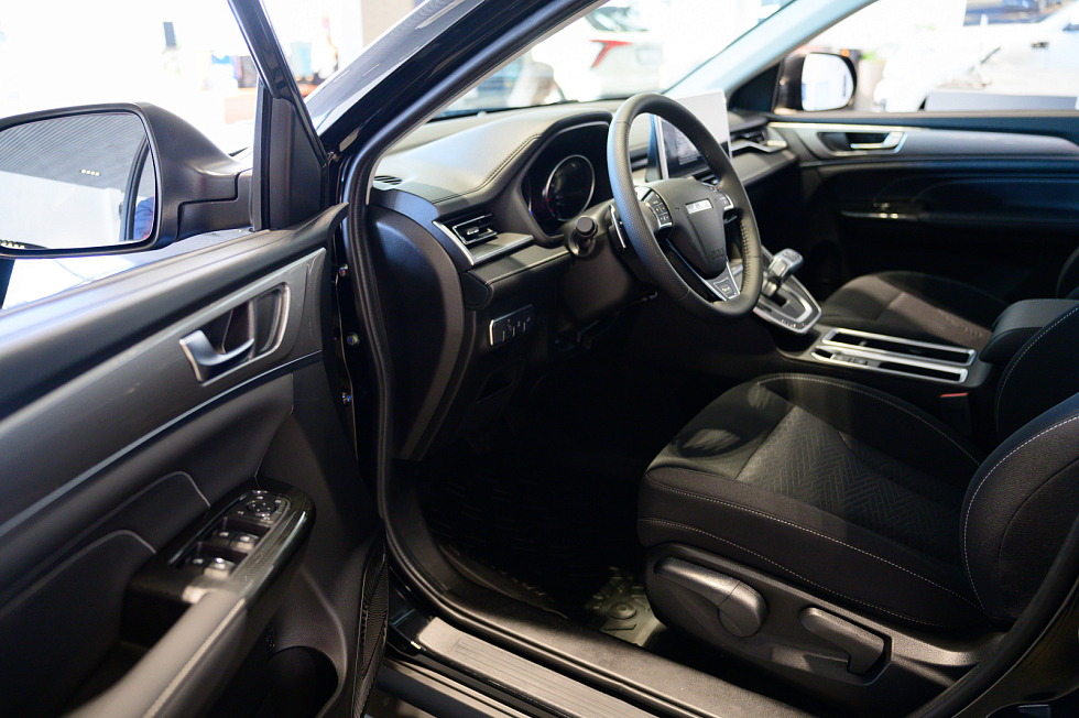 Haval M6 Оптимум, черный