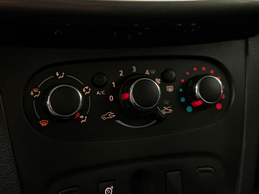 Renault Sandero, 2015 года, пробег 152350 км