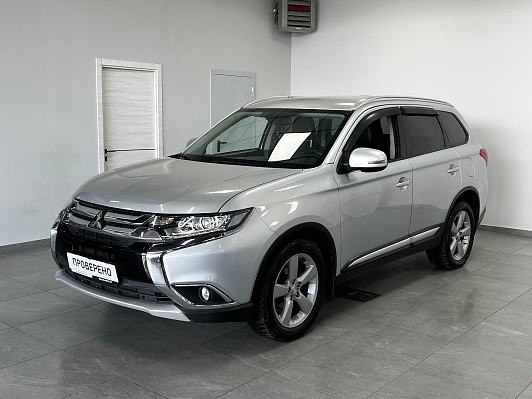 Mitsubishi Outlander, 2017 года, пробег 104000 км