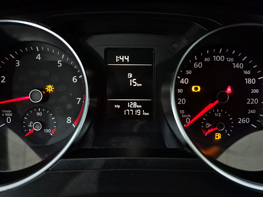 Volkswagen Jetta, 2015 года, пробег 177187 км