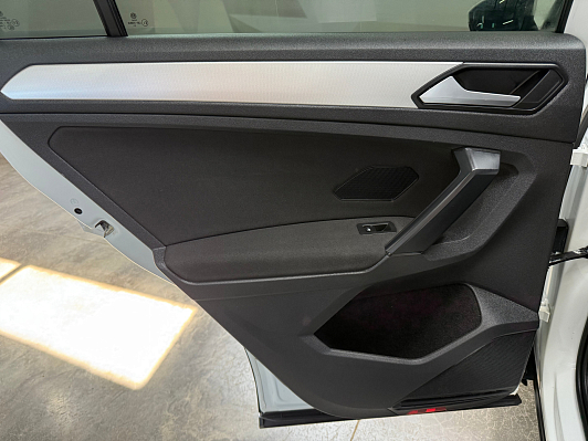 Volkswagen Tiguan CONNECT, 2020 года, пробег 111189 км