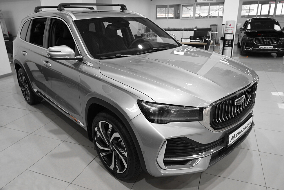 Geely Monjaro Flagship, серебряный