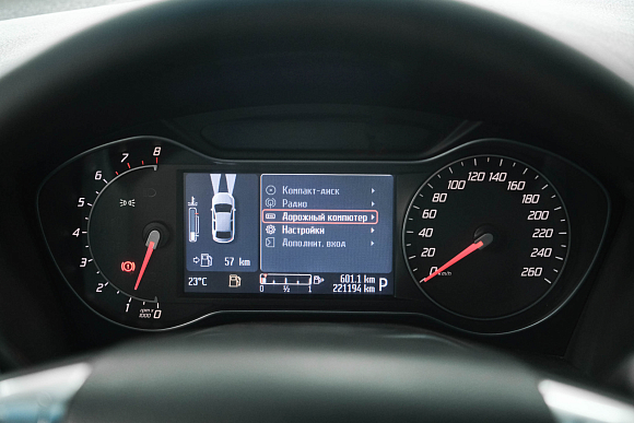 Ford Mondeo Trend, 2013 года, пробег 221194 км