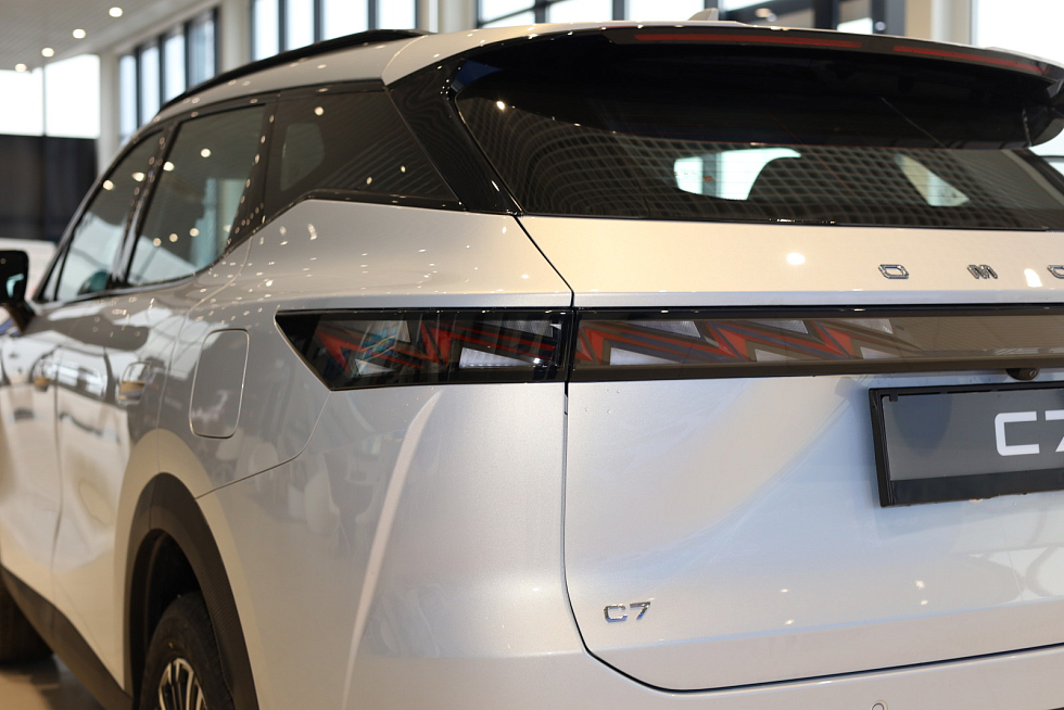 Omoda C7 Lifestyle, серебряный