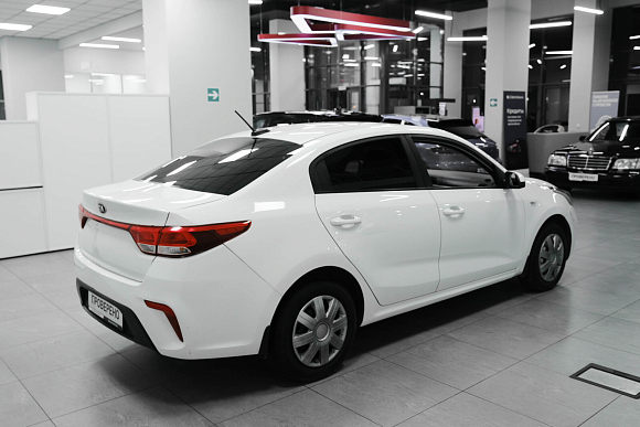Kia Rio Comfort, 2017 года, пробег 180163 км