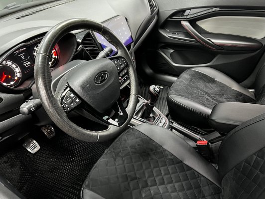 Lada (ВАЗ) Vesta Exclusive, 2019 года, пробег 119000 км