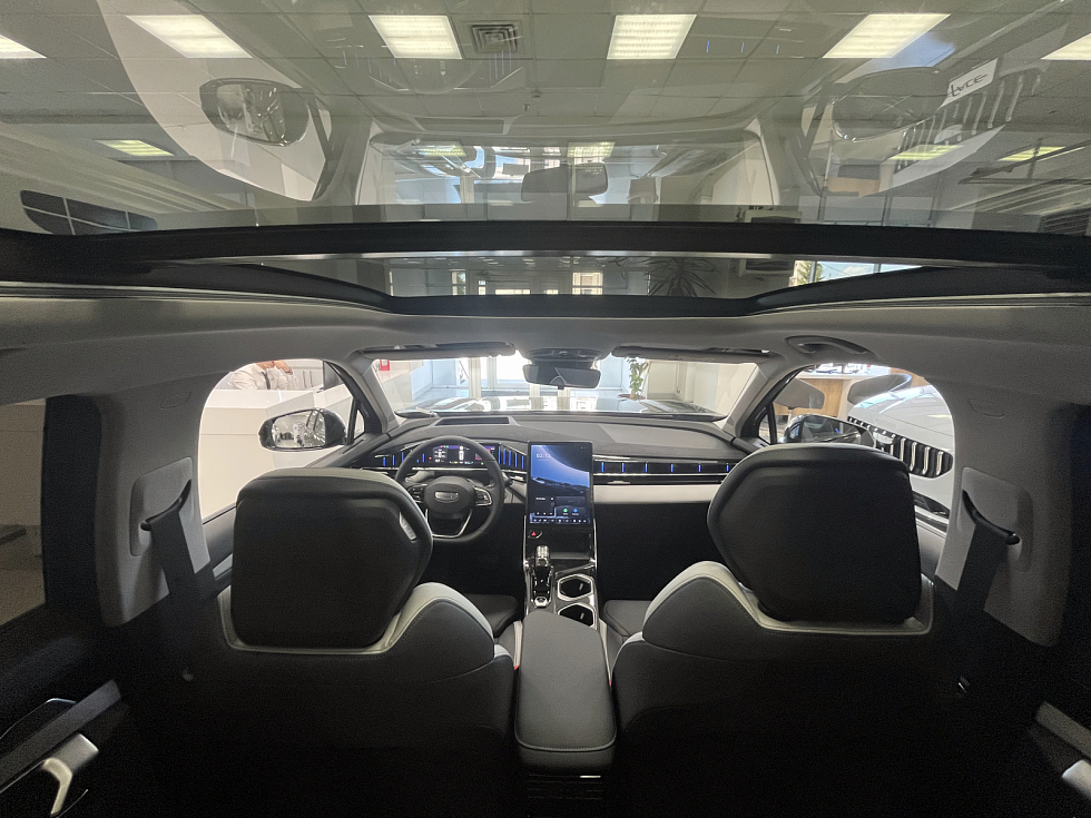 Geely Atlas Flagship Sport, зеленый